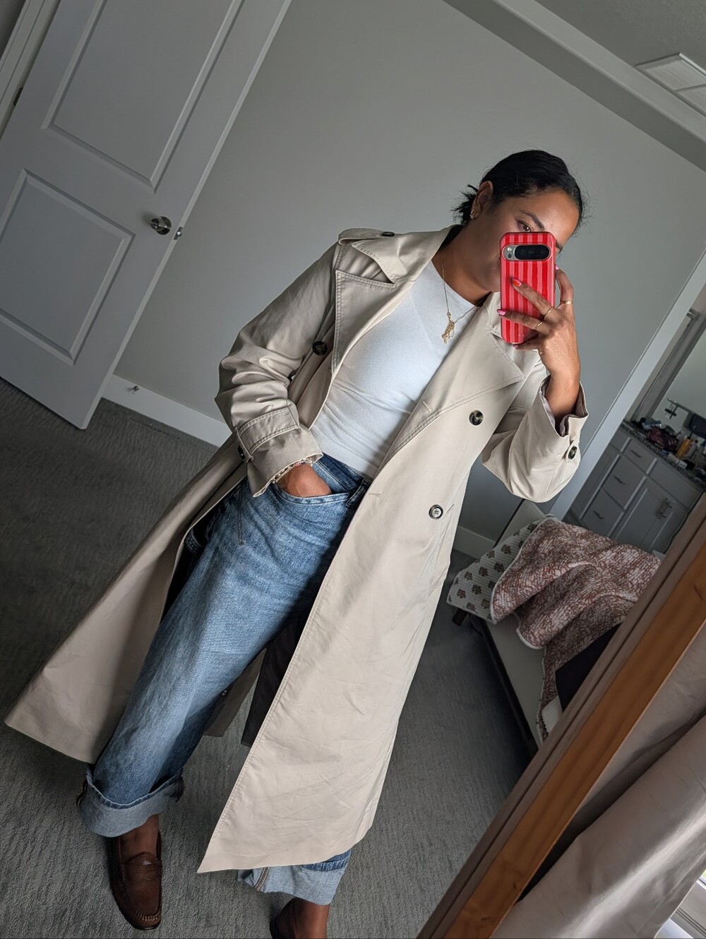 Women’s Classic Belted Trench Coat - Picture 12 of 15